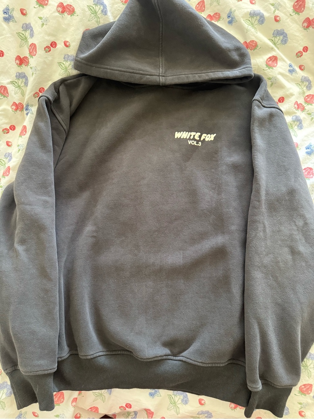 White fox Vol.3 Gray Hoodie Sweater